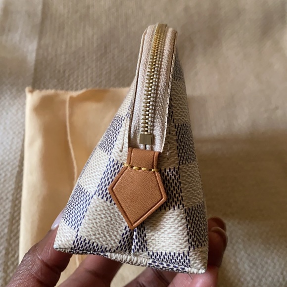 Louis Vuitton Cosmetic pouch - Picture 4 of 12